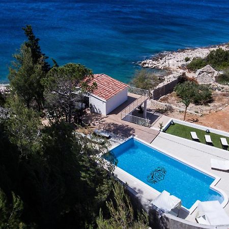 Villa Mendes Zastražišće Kültér fotó