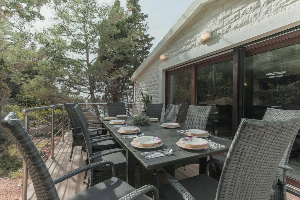 Villa Mendes Zastražišće Kültér fotó