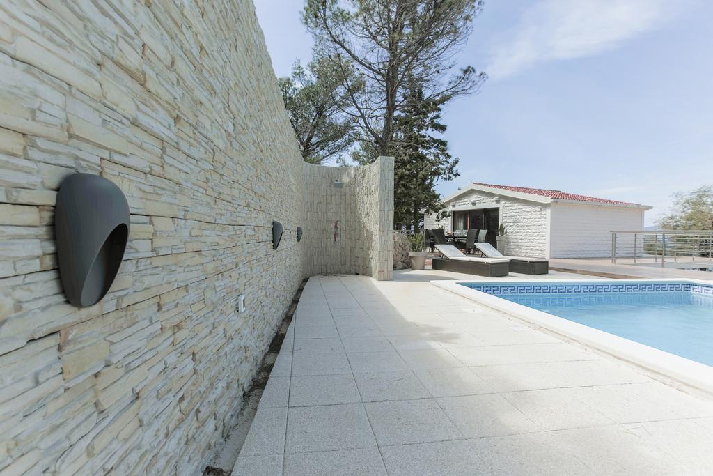 Villa Mendes Zastražišće Kültér fotó