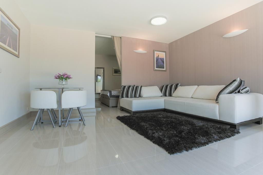 Villa Mendes Zastražišće Kültér fotó