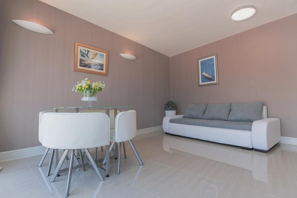 Villa Mendes Zastražišće Kültér fotó